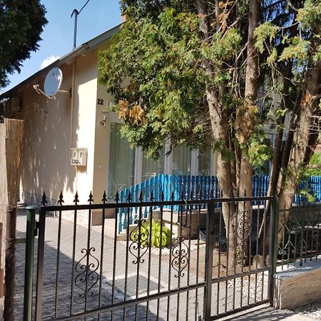 Vila Jo-Jo'S Nyaralohaz Siófok Exteriér fotografie