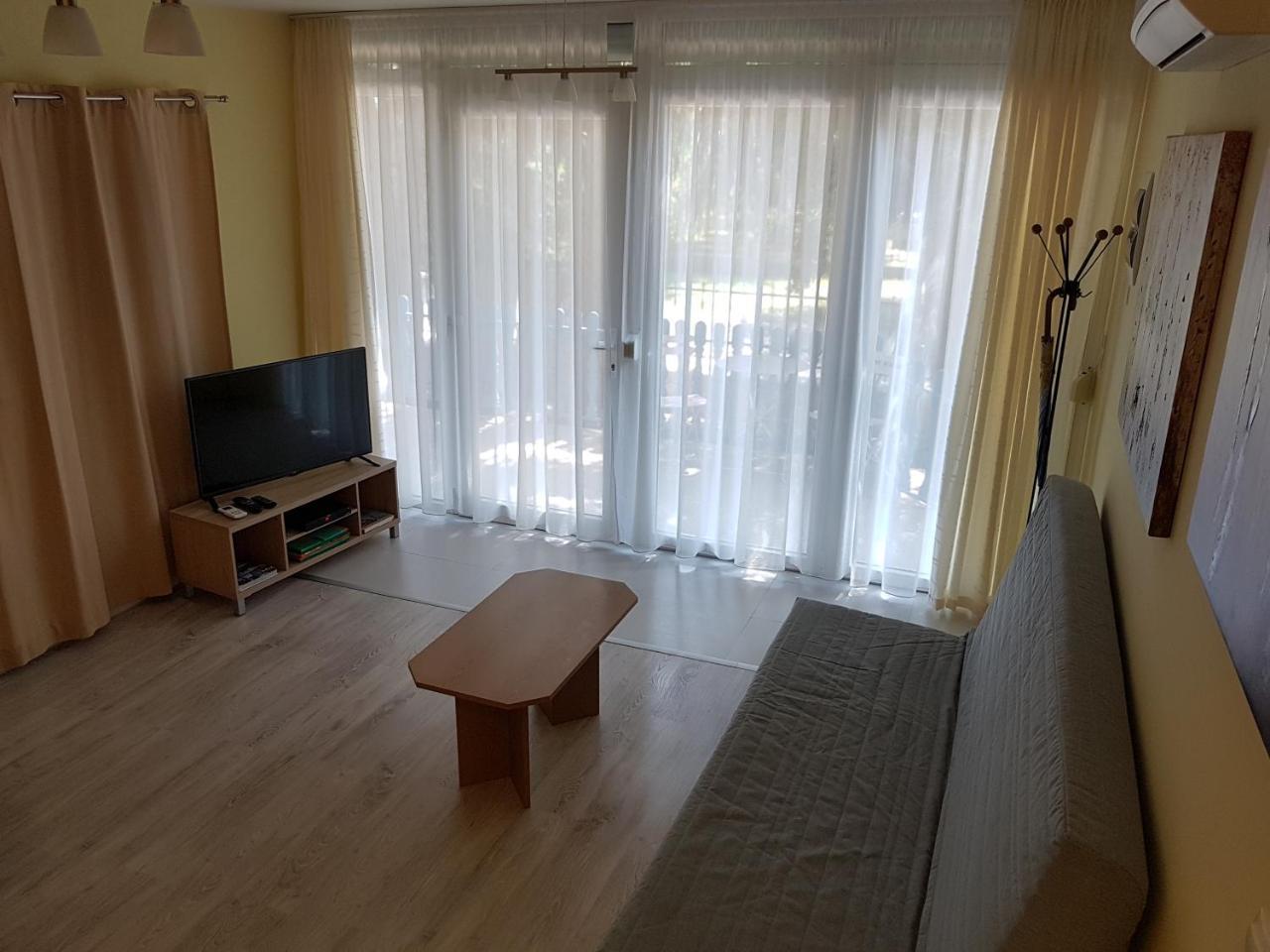 Vila Jo-Jo'S Nyaralohaz Siófok Exteriér fotografie
