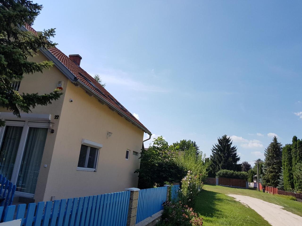 Vila Jo-Jo'S Nyaralohaz Siófok Exteriér fotografie
